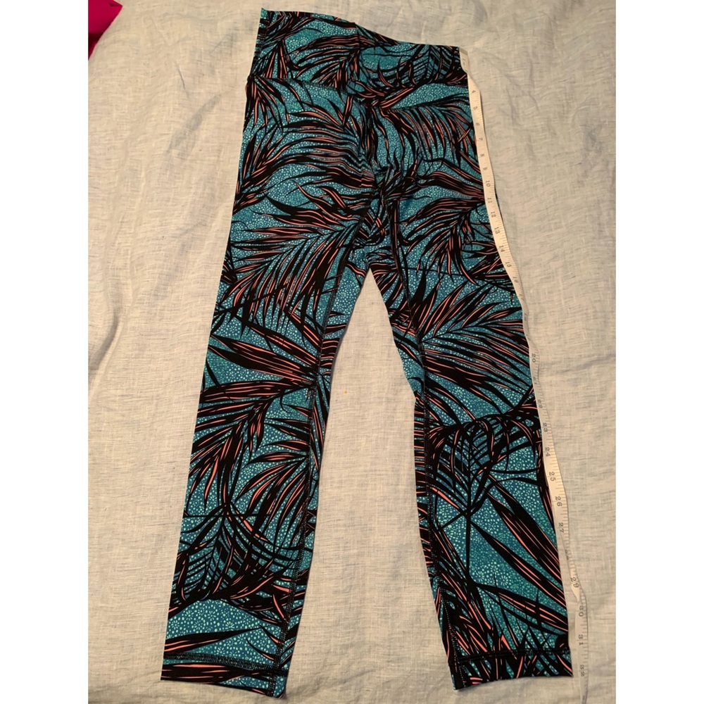 Lululemon leggings size 6